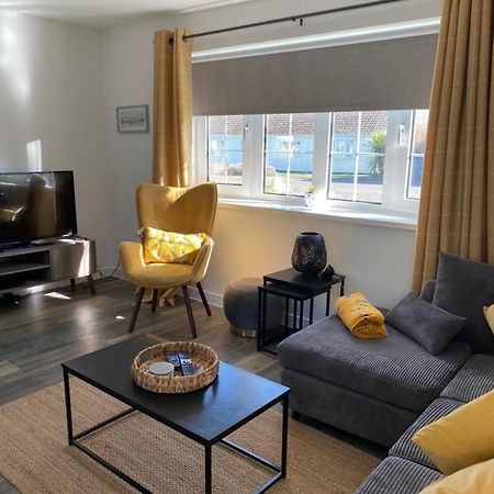 44 Gower Holiday Village Ty Gwyr Cosy 2 Bedroom Chalet 斯旺西 外观 照片